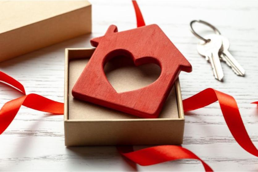 Need a move-in gift? Here are some ideas!